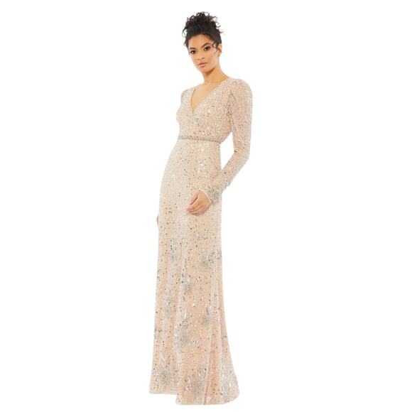 Mac Duggal NWT Sequined Floral Embellished Long Sleeve Gown Nude/Silver Size 14